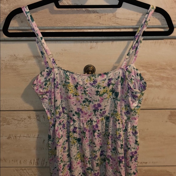 Floral top - Picture 2 of 4